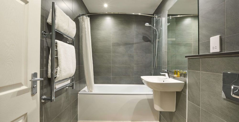 Isles of Glencoe Guest Double Bathroom Isles of Glencoe Guest Double Bathroom